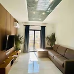 Cosy Close to the sea, King-size Bed Apartment *