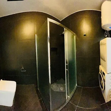 Daire Cosy Close to the sea, King-size Bed St. Paul's Bay