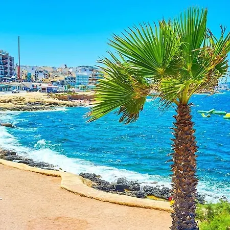 Daire Cosy Close to the sea, King-size Bed