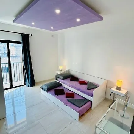 Cosy Close to the sea, King-size Bed Apartment