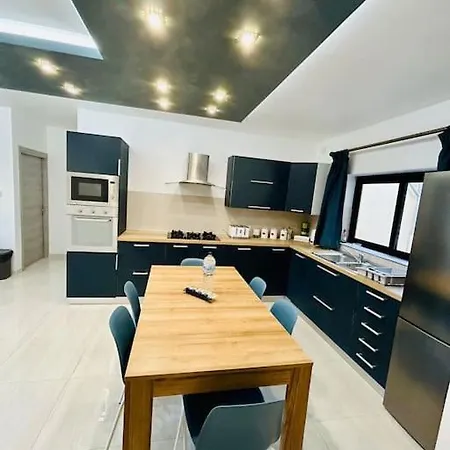 Apartment Cosy Close to the sea, King-size Bed