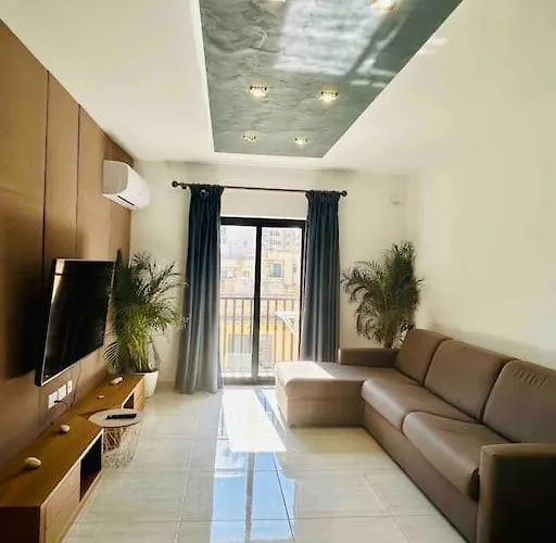 Cosy Close to the sea, King-size Bed Apartment *