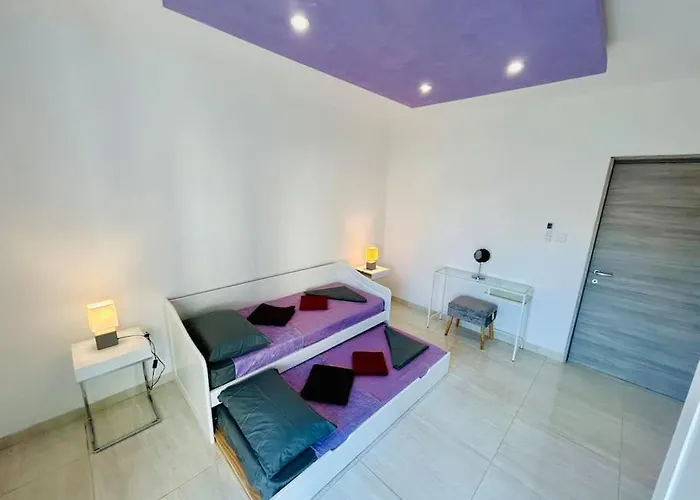 Apartment Cosy Close to the sea, King-size Bed St. Paul's Bay