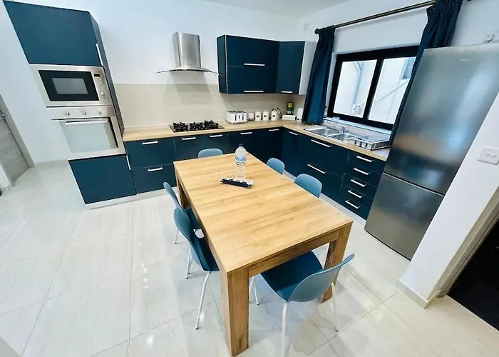 Cosy Close to the sea, King-size Bed *